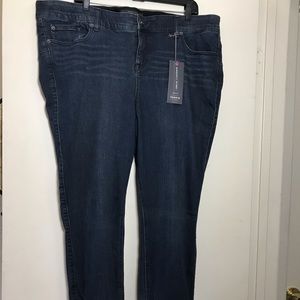 Jeans - Torrid Bombshell Skinny